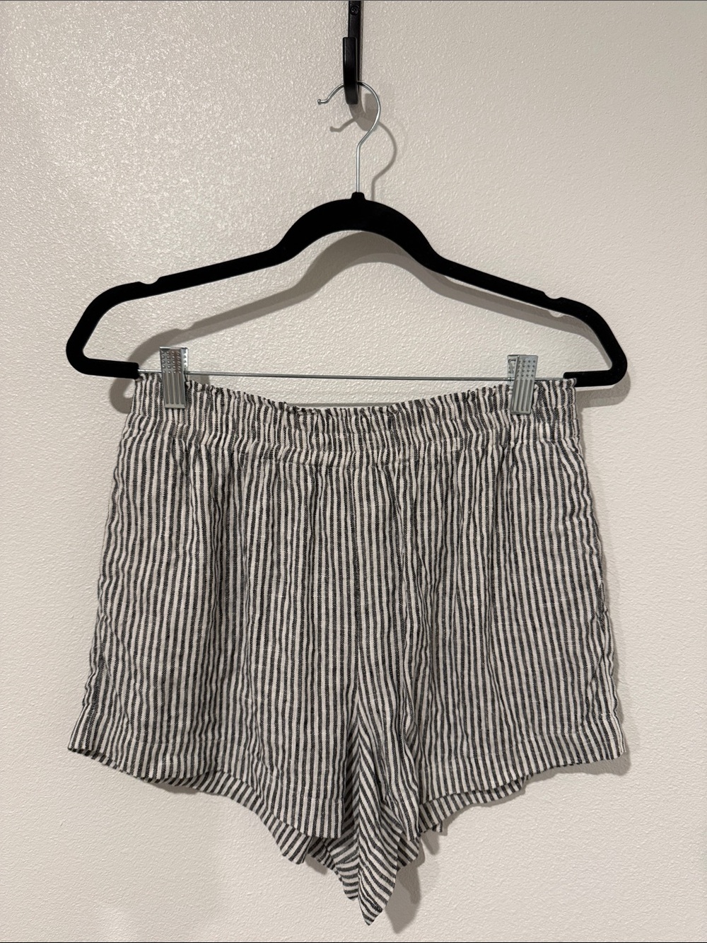 Reformation mid-rise Linen Grey and White stripe short